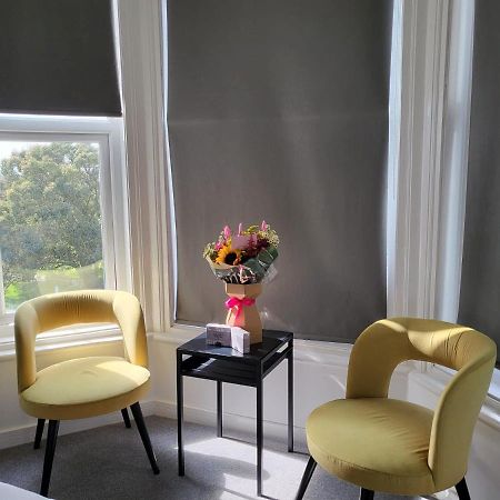 Q8 Boutique Hotel Портсмът Екстериор снимка